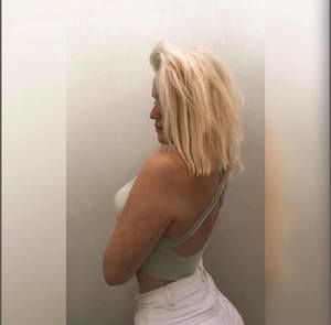 Meet your Posher, Caitlyn